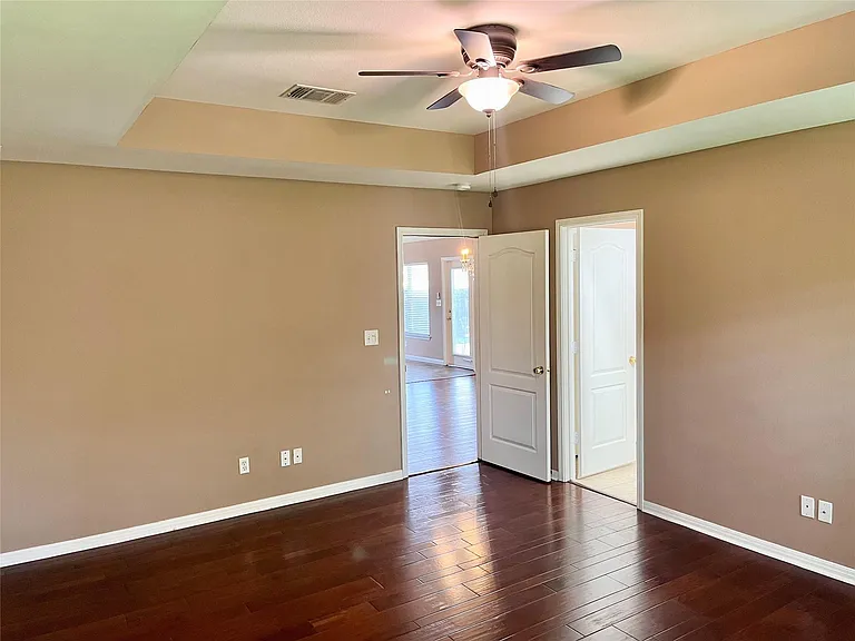 1623 Anna Lee — Photo 13