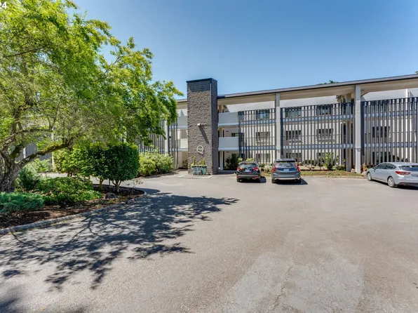 790 SE Webber St Unit 307, Portland, OR 97202