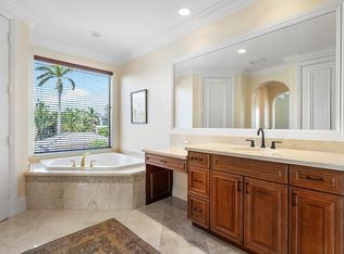 6969 NE 8th Dr, Boca Raton, FL 33487