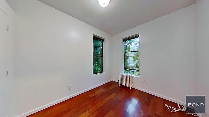 Rented by Bond New York | media 50