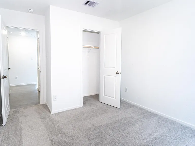 15724 Plum Brook Dr — Photo 10