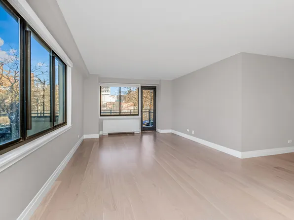 3671 Hudson Manor Terrace image 1 of 8