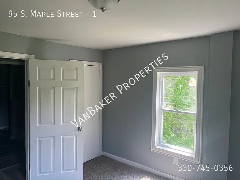 95 S Maple St #1 — Photo 9