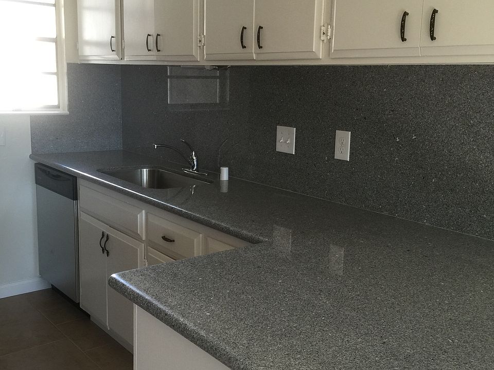 1st image of 810 Gale Dr