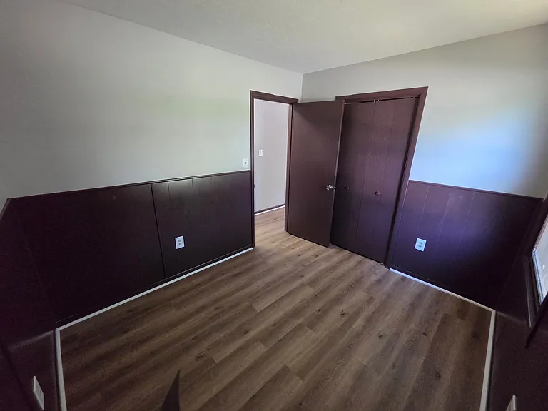 1021 Ridgeway Dr — Photo 4