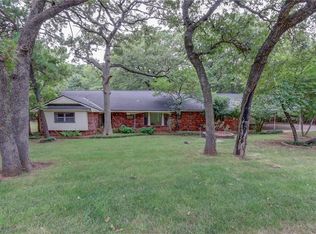 1600 Red Fox Rd, Edmond, OK 73034