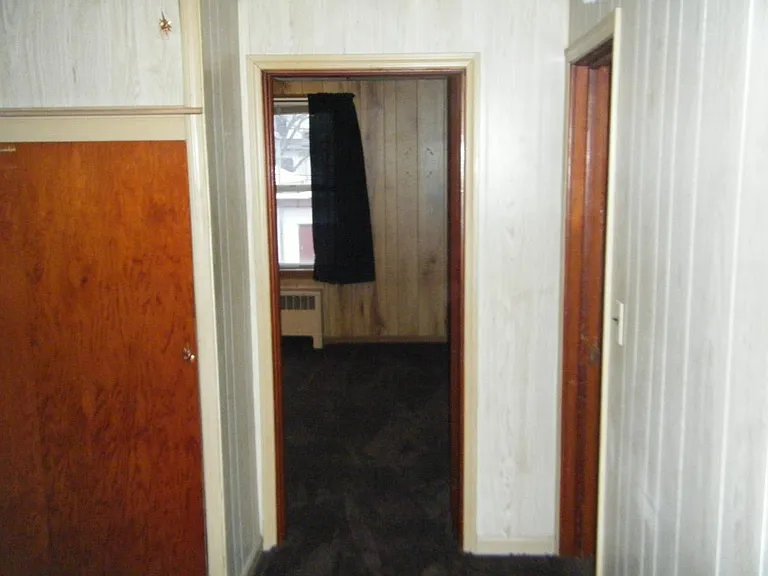 Bedroom 1 to Bed. 2