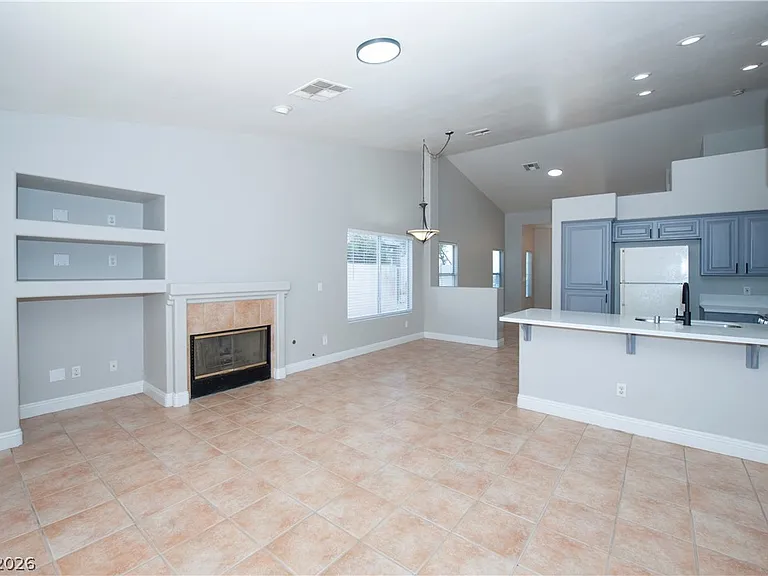 921 English Heather Dr — Photo 12