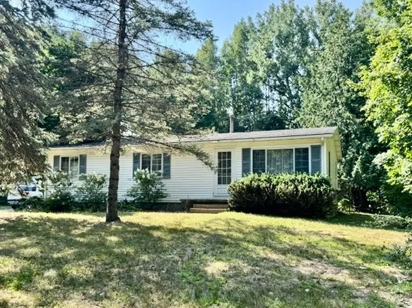 3700 E Bevens Rd, Caro, MI 48723