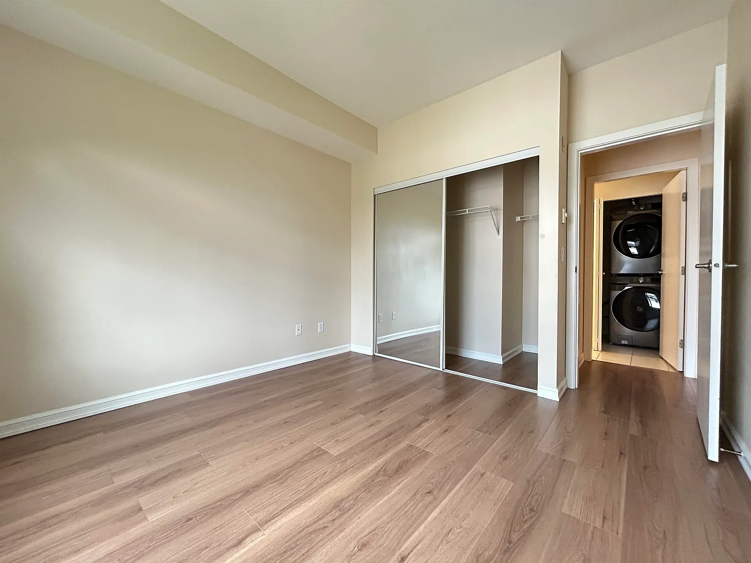 1 bed, 794 sqft, $1,900 — Photo 4