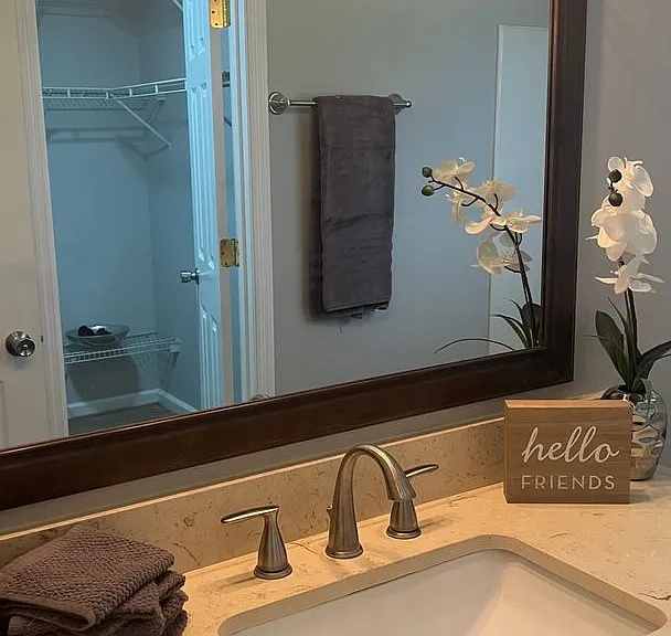 916 Wrenwood Ln — Photo 3