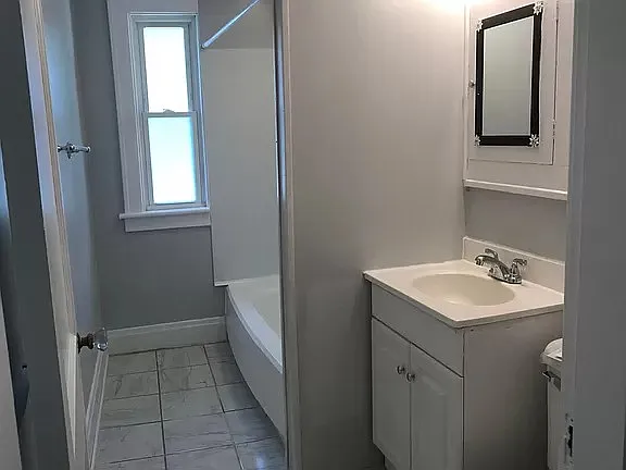 346 Olentangy St — Photo 3