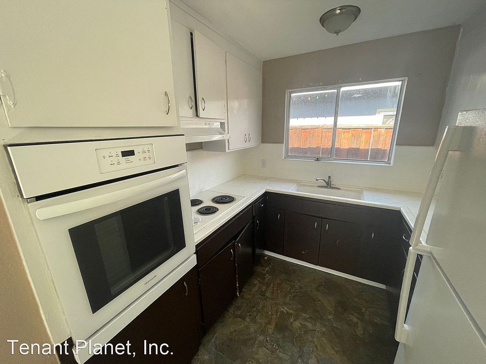 1st image of 3391 Agate Dr