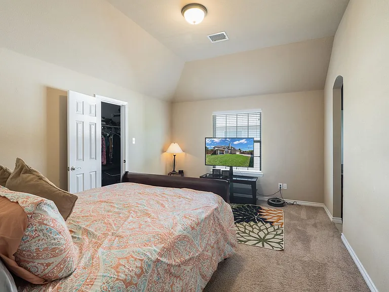 534 Windward Dr — Photo 12