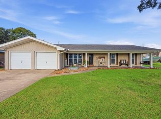 2800 Upton Dr, Port Arthur, TX 77642