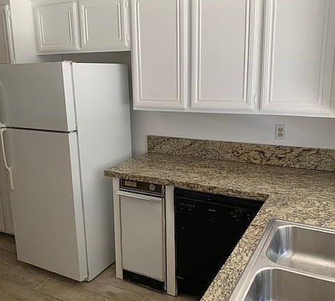 3rd image of 691 Arroyo Oaks Dr #55