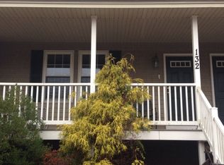 132 Forbes St, Riverside, RI 02915