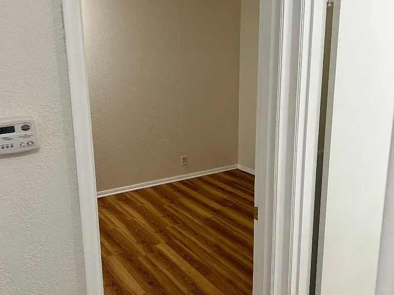 1148 Ashford Dr — Photo 38