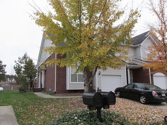 3rd image of 809 Saratoga Dr