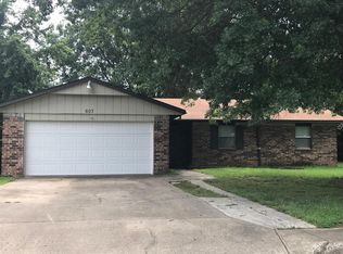 607 Betty St, Springdale, AR 72762