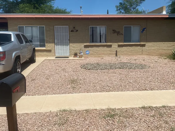 7205 E Bellingham Dr, Tucson, AZ 85730