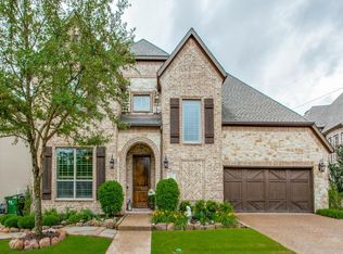 910 Summerwood Ln, Garland, TX 75044