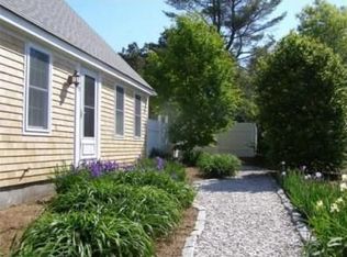 100 Trout Brook Rd, Cotuit, MA 02635