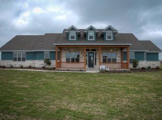 101 E Doucet Cv, Hutto, TX 78634
