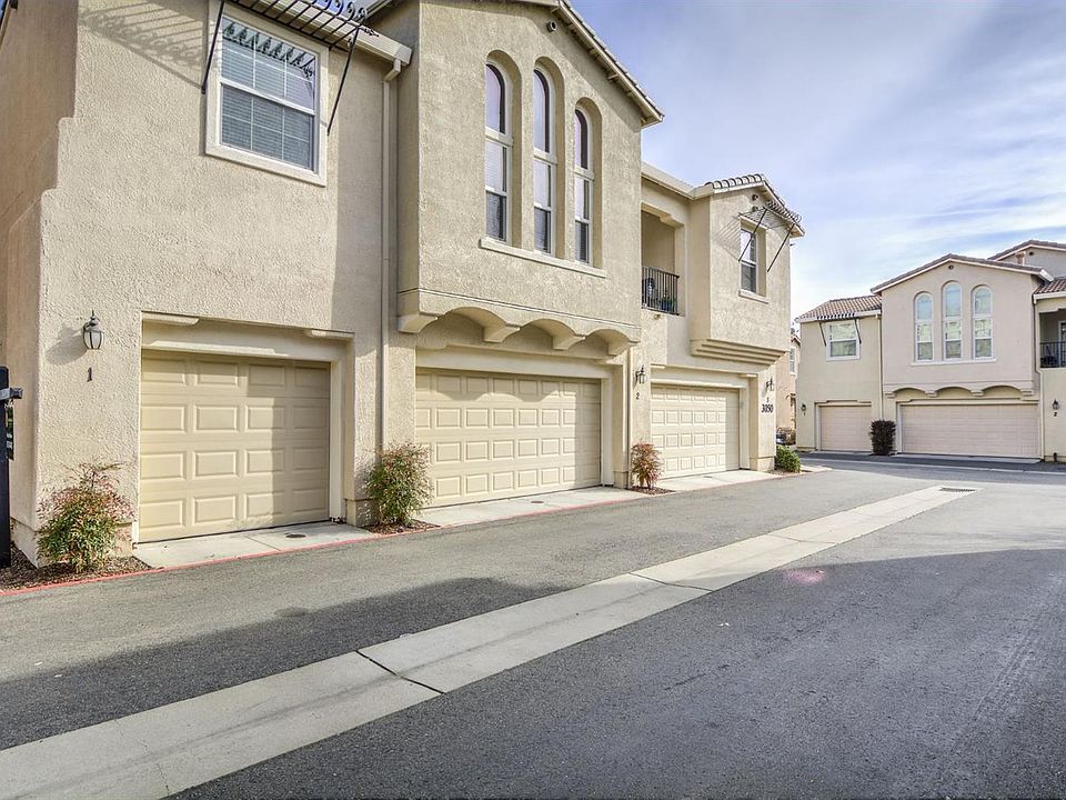 1st image of 3050 Sierra View Cir Unit 1