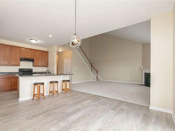 644 Abbey Village Cir