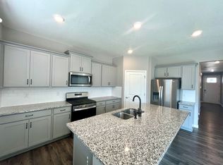 4537 Kingswood Dr, Windsor, CO 80550