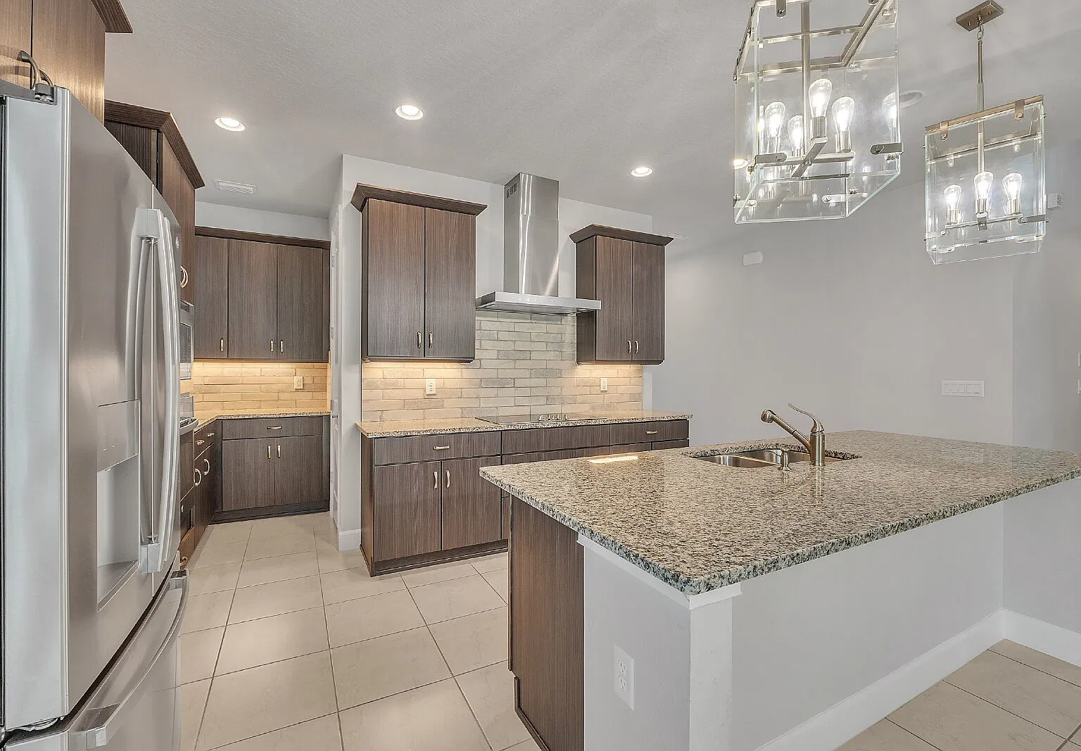 4 bed, 3.5 bath, 3000 sqft, $3,500 — Photo 3