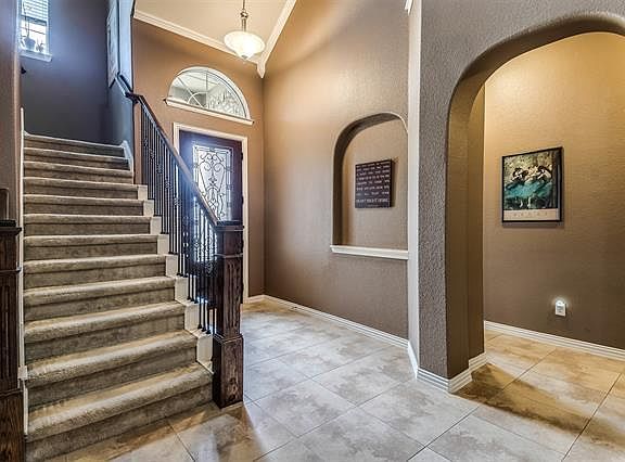 4th image of 2416 Lakebend Dr