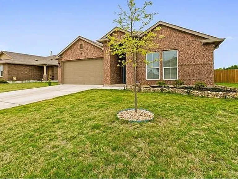509 Luna Vista Dr — Photo 1