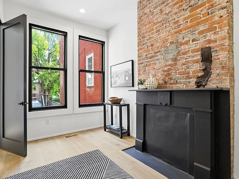 2608 E Broad St #2 — Photo 11