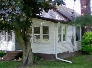 629 Lake St, White Lake, WI 54491