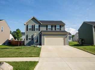 1966 Spruce Ln, Painesville, OH 44077