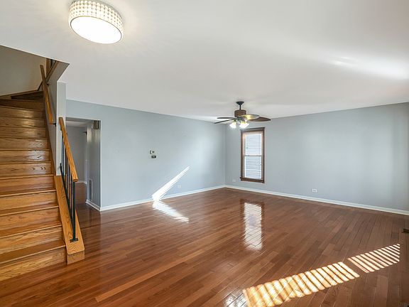 4th image of 55 Rosewood Dr