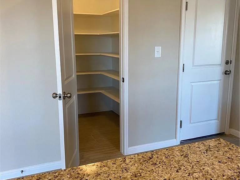 510 Marklawn Ln — Photo 5
