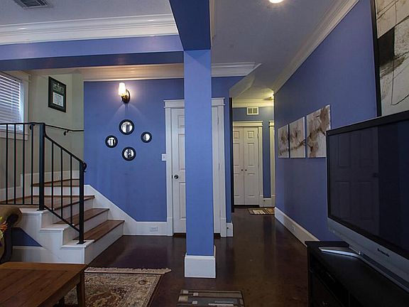 The column gives a finished feel to this open space.
