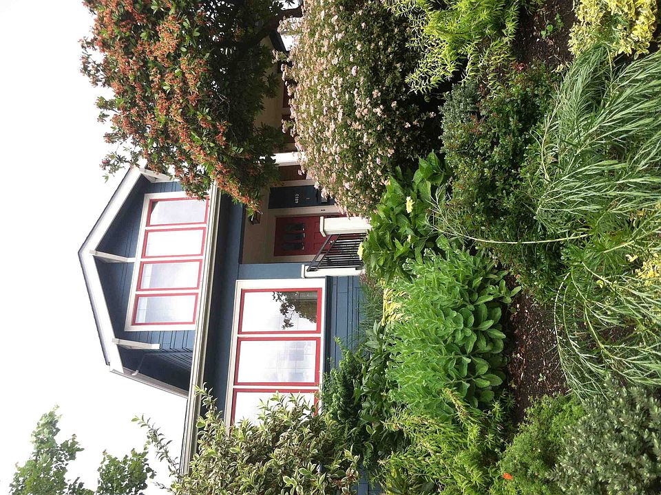 2nd image of 6853 19th Ave NE