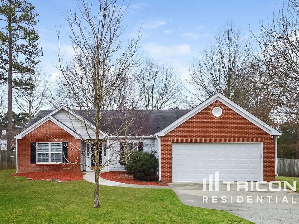 1st image of 421 Crested View Dr