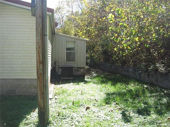 3rd image of 21427 Highway 16 E