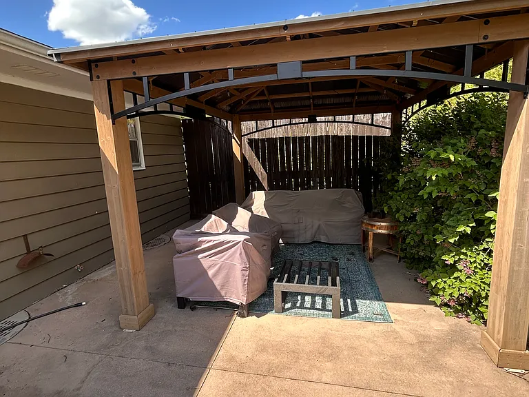 5115 Old Colony Rd — Photo 23