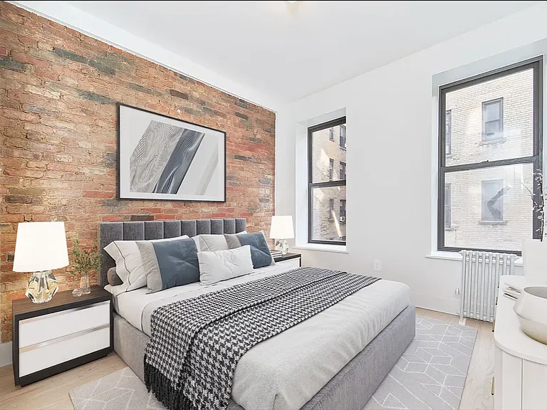 302 E 5th St #2D — Photo 2