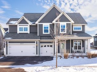 5015 Boulder Ln, Chaska, MN 55318