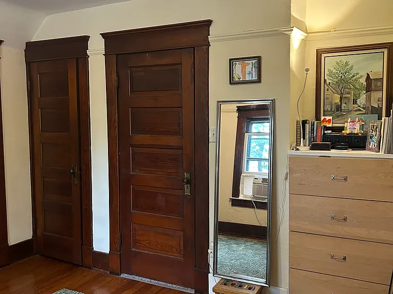 607 Spring St — Photo 11