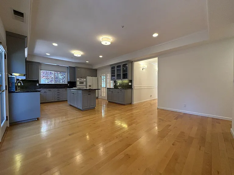 618 17th Ave — Photo 16
