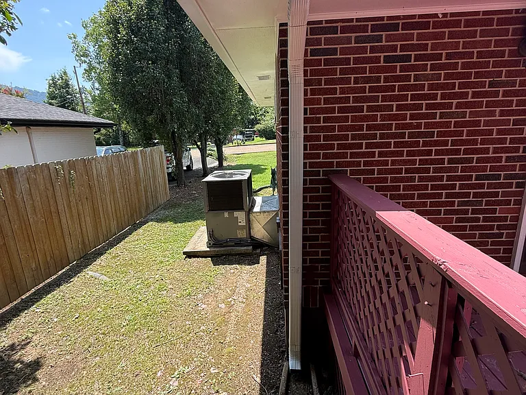 3223 Mountain View Dr — Photo 32