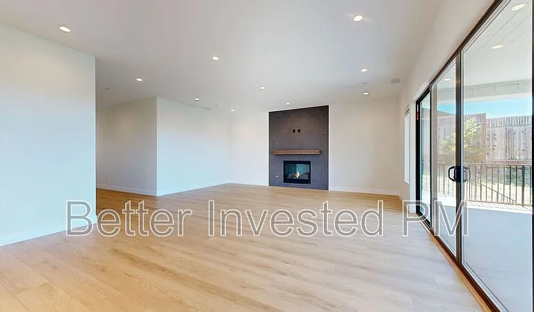 1900 Lyon Ct — Photo 19